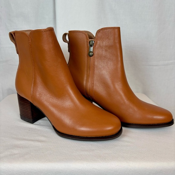 Sperry Seaport NWOT SZ 9.5 Heel Water Resistant Lt Brown Leather Boot - Picture 1 of 8
